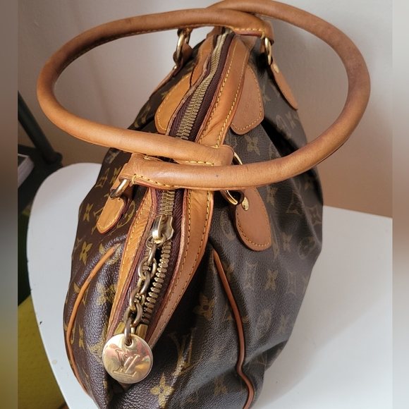 Louis Vuitton Tivoli Bag - Picture 9 of 12